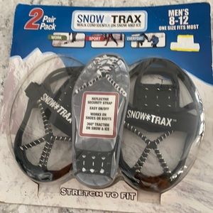 Snow Trax Men’s Snowshoes 2 pair, sz 8-12new. Package has damage, see picture.